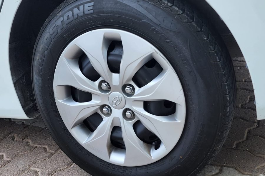 HYUNDAI ACCENT 2016!